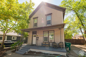 Photo 3 for 2531 Orchard Ave