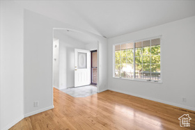 Photo 4 for 9182 S Wisteria Way