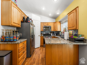 Photo 4 for 2273 N 1060 East