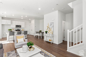 Photo 4 for 230 E Halls Creek Rd #106