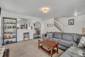 Photo 5 for 176 W Finlay Dr