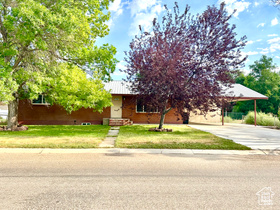 Photo 2 for 385 E 400 South
