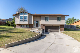 Photo 1 for 228 E Golden Willow Cir