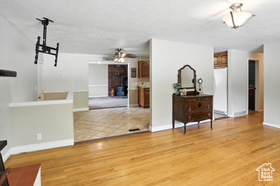 Photo 6 for 801 N Medoland Dr