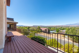 Photo 6 for 956 E Summit Dr