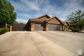 Photo 2 for 4045 S Carisa Dr