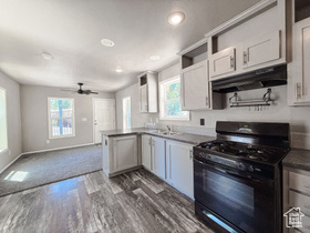 Photo 6 for 200 N Harrisville #44