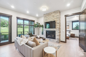 Photo 2 for 3703 Blackstone Dr #103