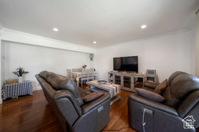 Photo 6 for 618 N Oakley St #B206