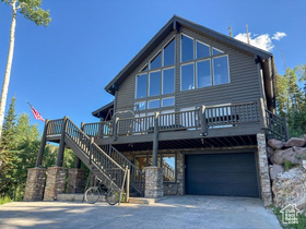 Photo 2 for 244 W Pinehurst
