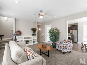 Photo 2 for 4811 W Daybreak Pkwy