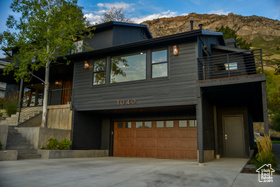 Photo 1 for 1040 N Oakmont Ln
