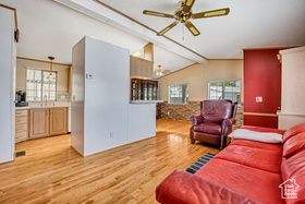 Photo 5 for 1101 W Barberry Dr