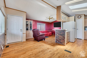 Photo 6 for 1101 W Barberry Dr