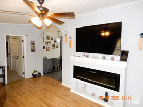 Photo 4 for 1511 W Gordon Rd
