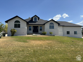 Photo 1 for 353 W Redberry Rd