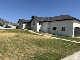 Photo 5 for 353 W Redberry Rd