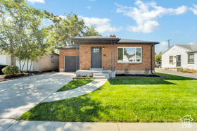 Photo 1 for 878 E Elgin Ave