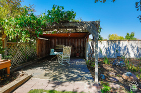 Photo 6 for 744 Van Dyke Way