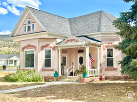 Photo 2 for 298 E Union St