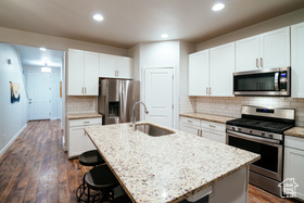 Photo 4 for 7596 N Riva Ridge Rd