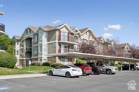 Photo 4 for 6878 S Clayton Ridge Way #C12
