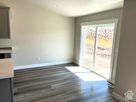 Photo 6 for 1226 N Berra Blvd