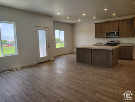 Photo 6 for 2057 N Loxley Dr