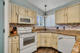 Photo 6 for 6838 S Discovery Ct