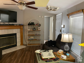 Photo 3 for 3860 Midland Dr #B32