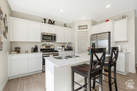 Photo 4 for 5682 N Goldfinch Ln