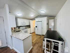 Photo 4 for 1360 N Dixie Downs Rd #24