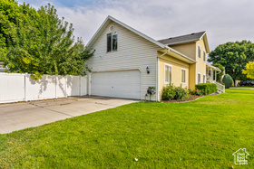 Photo 2 for 154 N 2560 West