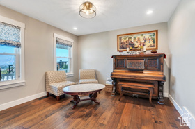 Photo 4 for 3936 Foothill Dr
