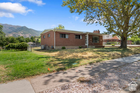 Photo 3 for 3738 S Adams Ave