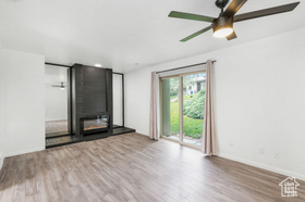 Photo 6 for 5508 S Willow Ln