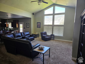 Photo 2 for 681 Country Ln