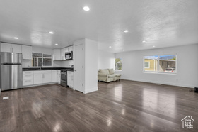 Photo 4 for 4696 S Aspen Ln #303