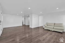 Photo 5 for 4696 S Aspen Ln #303