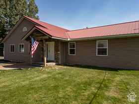 Photo 2 for 222 E 1500 South