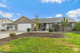 Photo 2 for 7721 S Sunset Cir