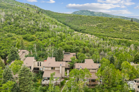 Photo 1 for 1467 Crescent Rd #130