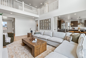Photo 3 for 1673 S Del Monte Rd #24