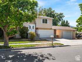 Photo 3 for 11143 S Sandy Dunes Dr