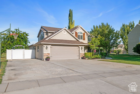 Photo 3 for 1844 Country Bend Cir