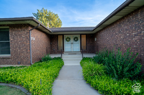 Photo 5 for 731 W 3750 North