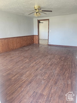 Photo 3 for 692 N 500 West