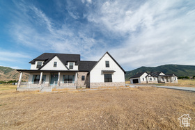 Photo 1 for 2288 N Lincoln Ln #A/B