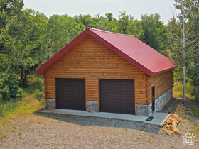 Photo 5 for 725 E Wolf Hollow Rd
