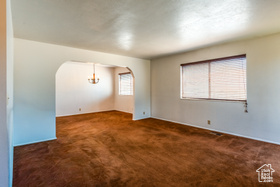 Photo 5 for 966 W Pioneer Cir